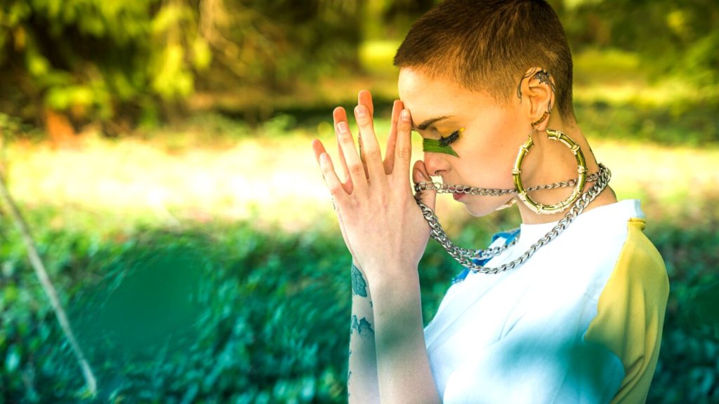 que es la espiritualidad y que implica en nuestras vidas maya la gran ilusion